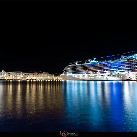 Lejlighed The Empress - Historical City Center